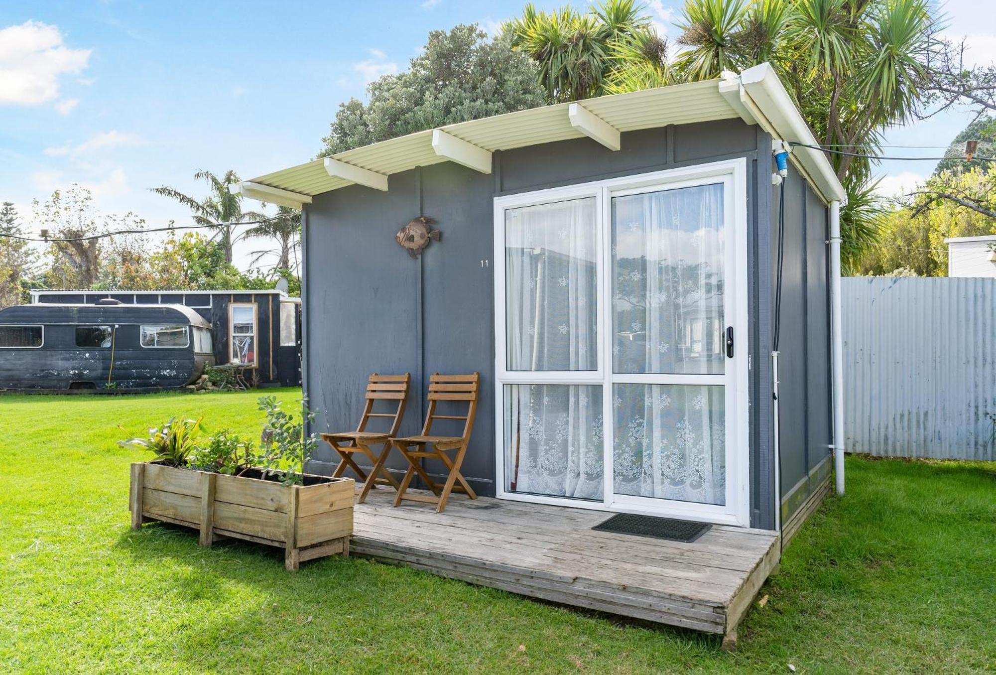 Port Waikato Holiday Park Luaran gambar